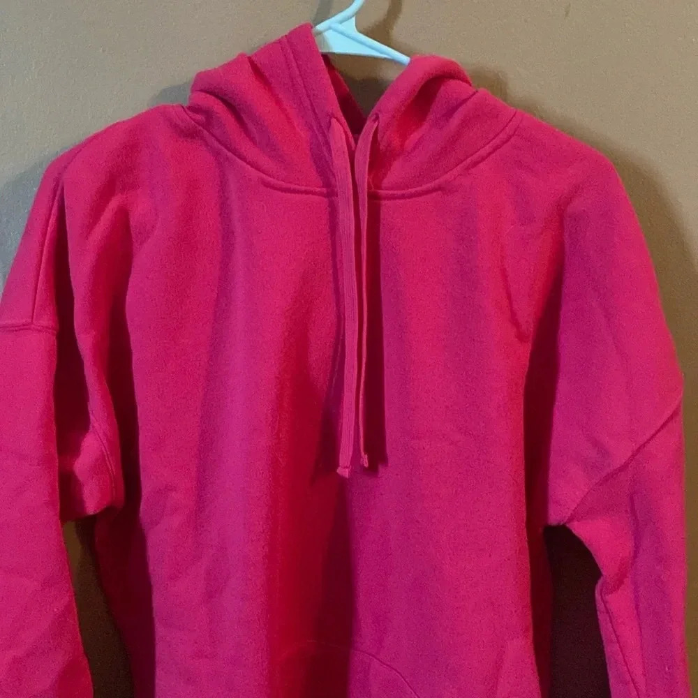 NWOT pink hoodie
